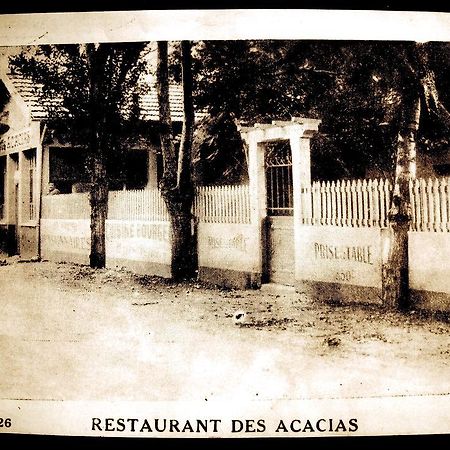 Hotel Les Acacias ル・グロー・デュ・ロワ エクステリア 写真